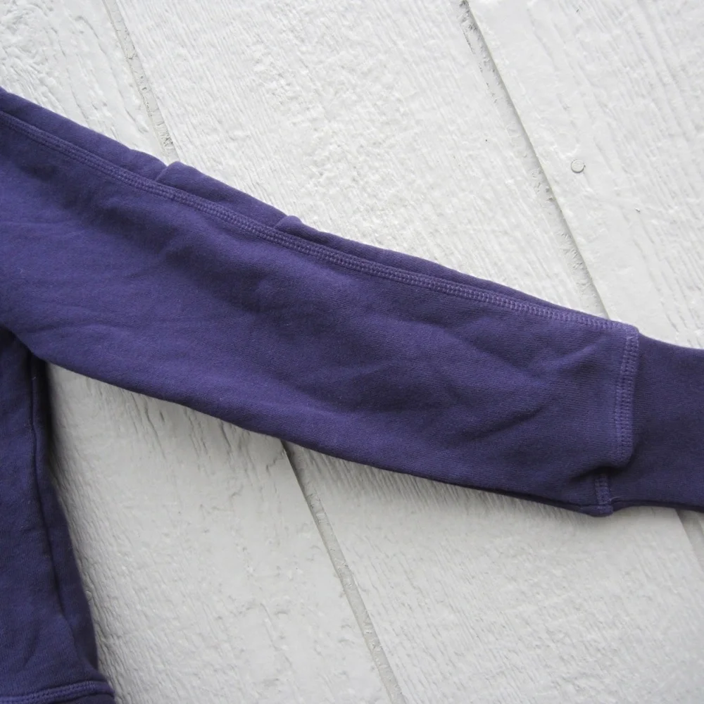 Nike Sweatshirt Womens M Deep Purple Fleece Sportswear Run With the Original‎
